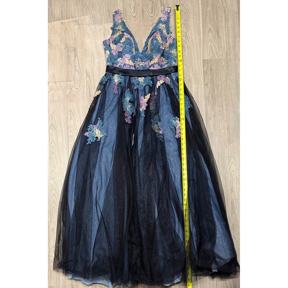 Basix Black Label Floral Lace Tulle Gown Blue Black V-Neck Evening Dress Sz 10